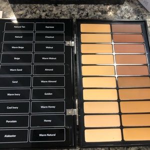 Bobbi Brown pro palette
